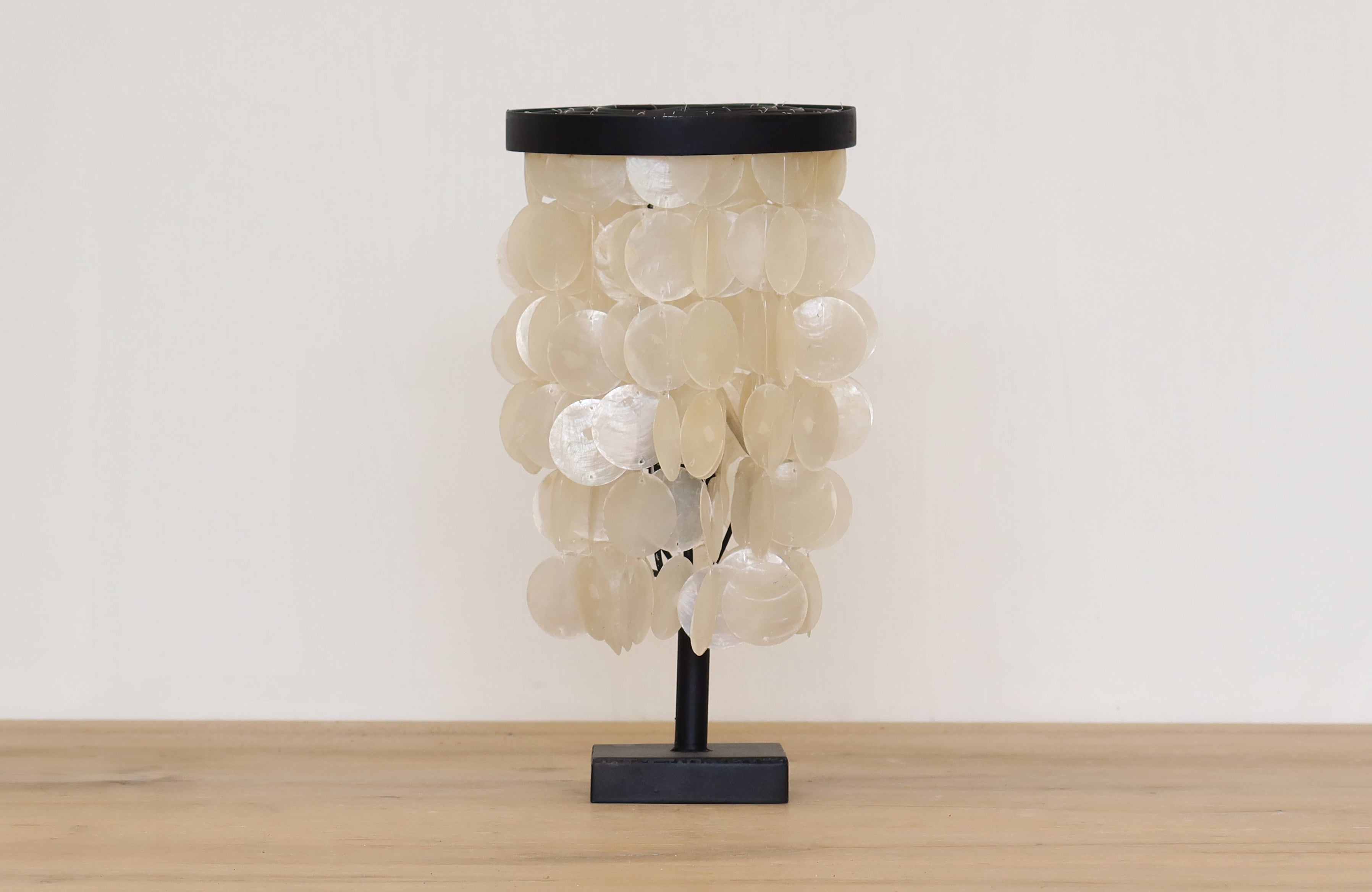 Light White Shell on Stand