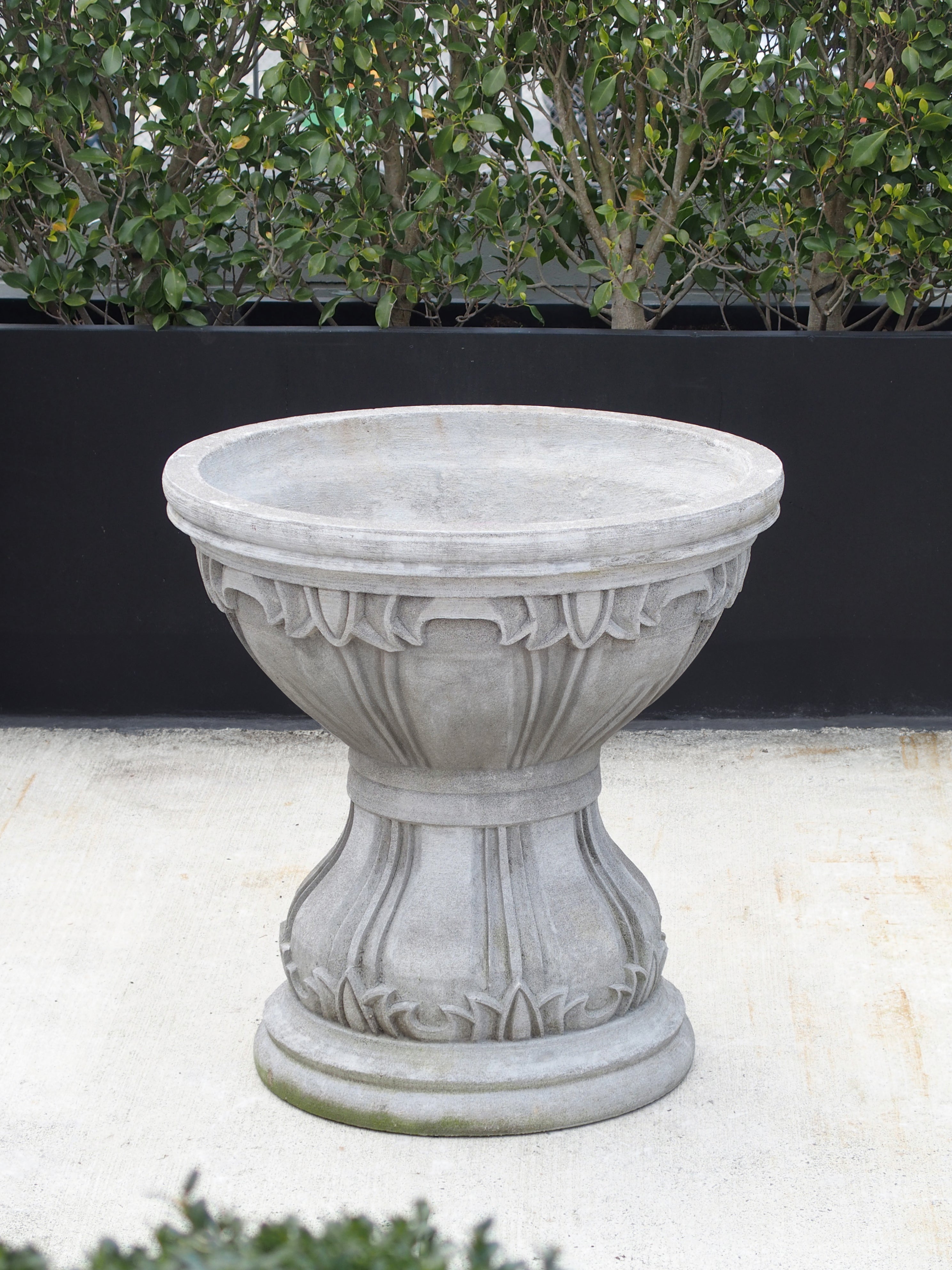 Pot Pedestal Large Carved Design