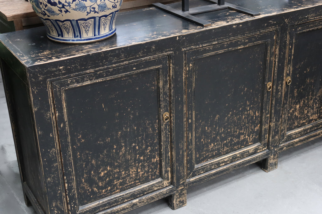 Vecchio 3 Door Cabinet