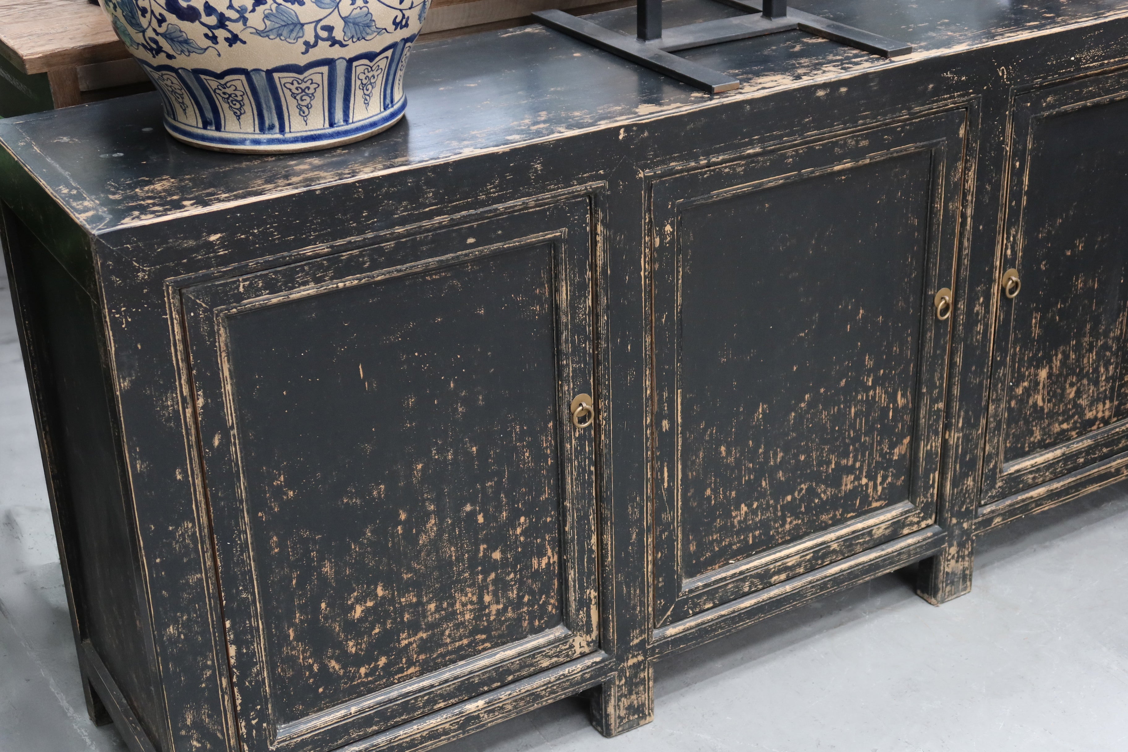 Vecchio 3 Door Cabinet