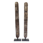 Statue Wooden Kudataut on stand