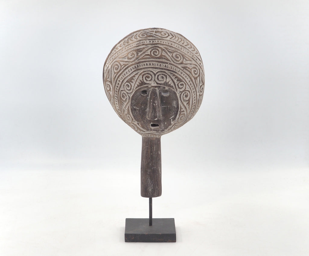 Mask Timor on Stand