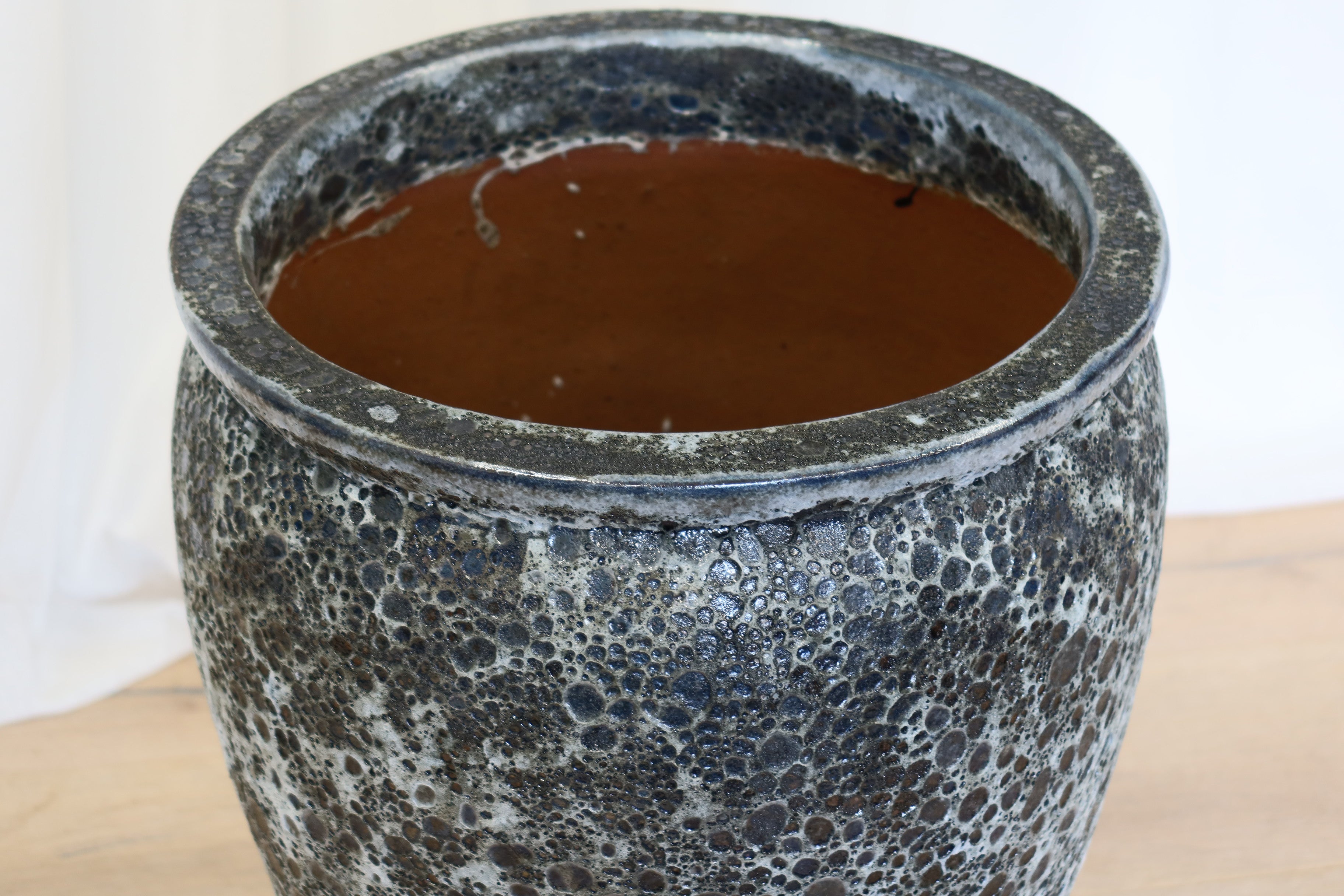 Atlantis Glaze Pot Blue/Black