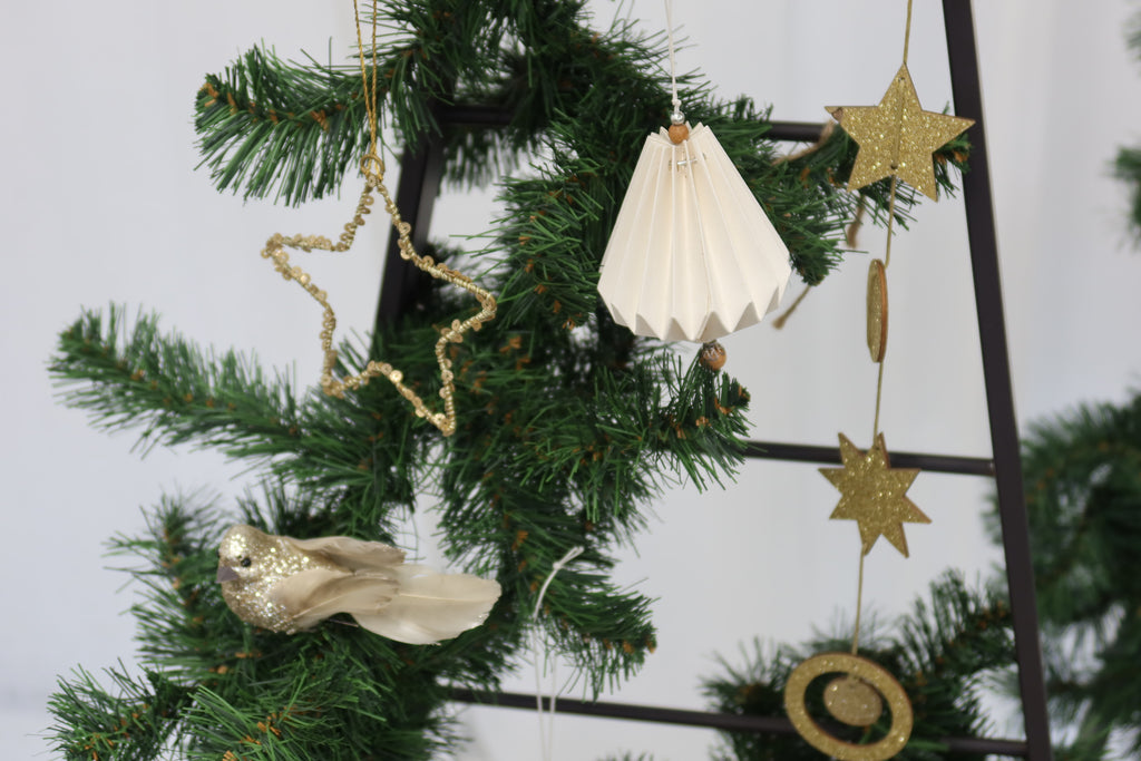 Lumi Wooden Star Garland Gold Glitter
