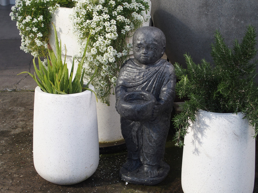 Statue Shaolin with Bowl