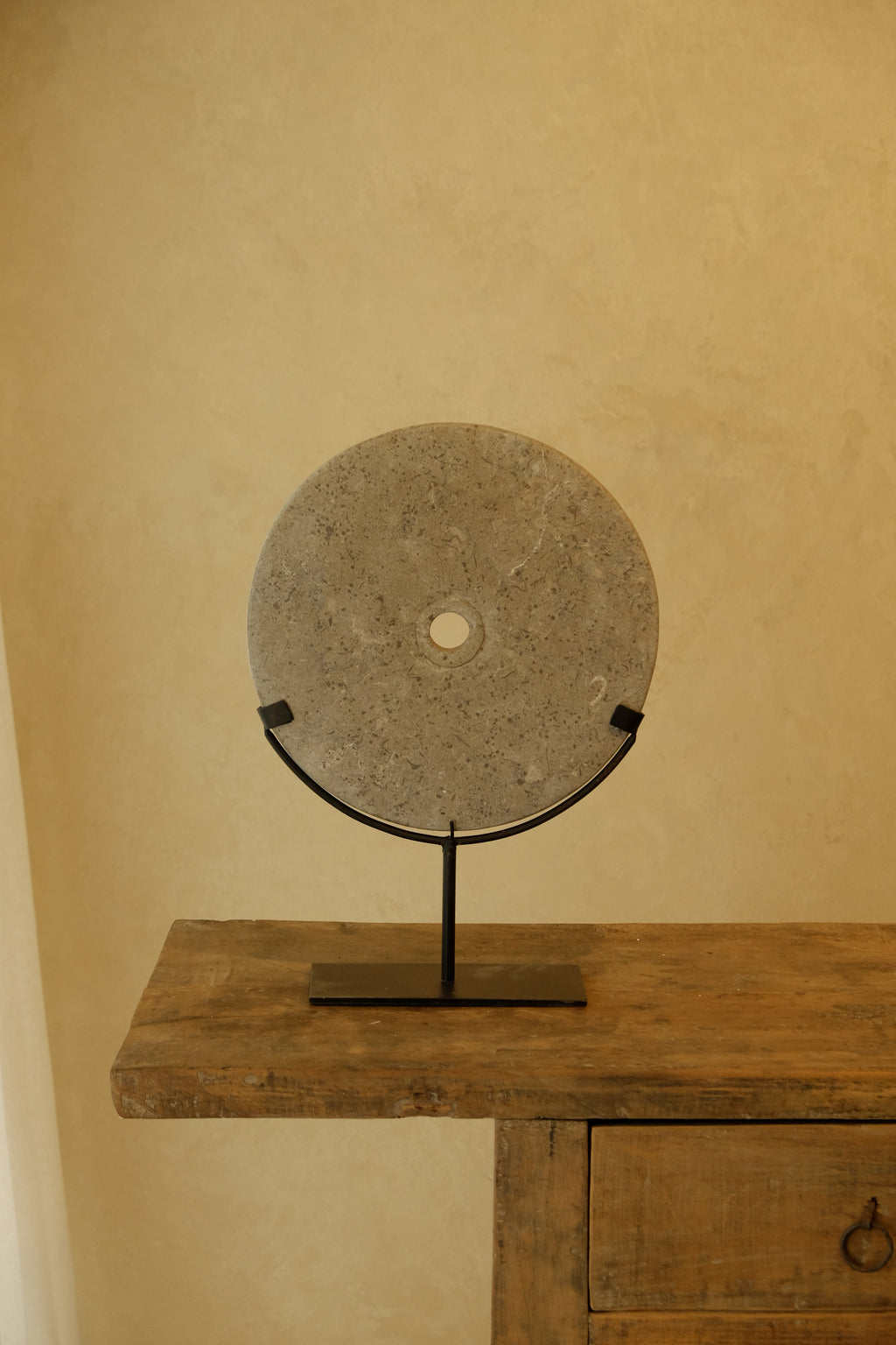 Ring Stone Grey 300mm on Stand