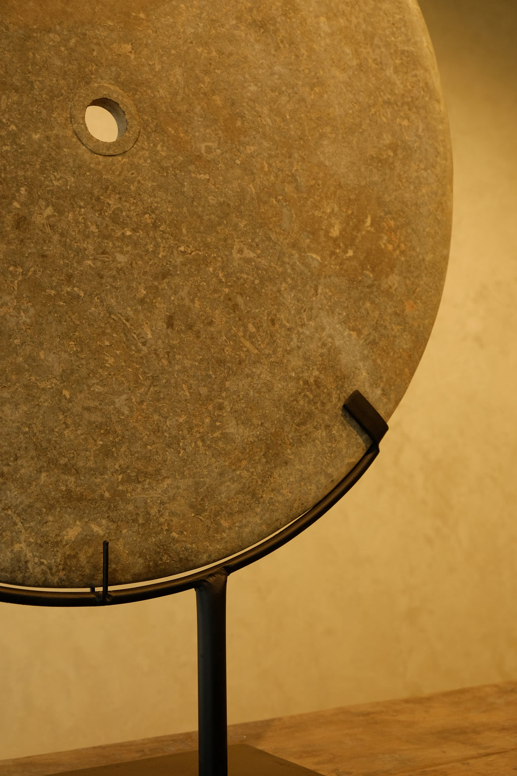 Ring Stone Grey 600mm on Stand