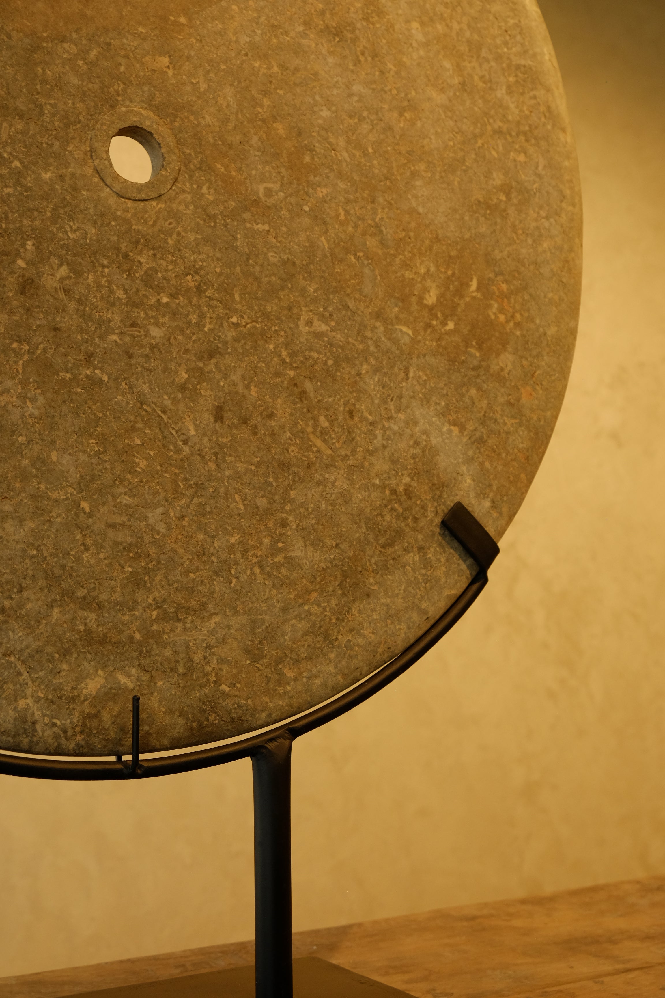 Ring Stone Grey 600mm on Stand