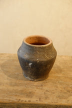 Petro Urn – Vicolo Noir