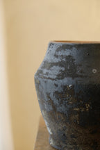 Petro Urn – Vicolo Noir