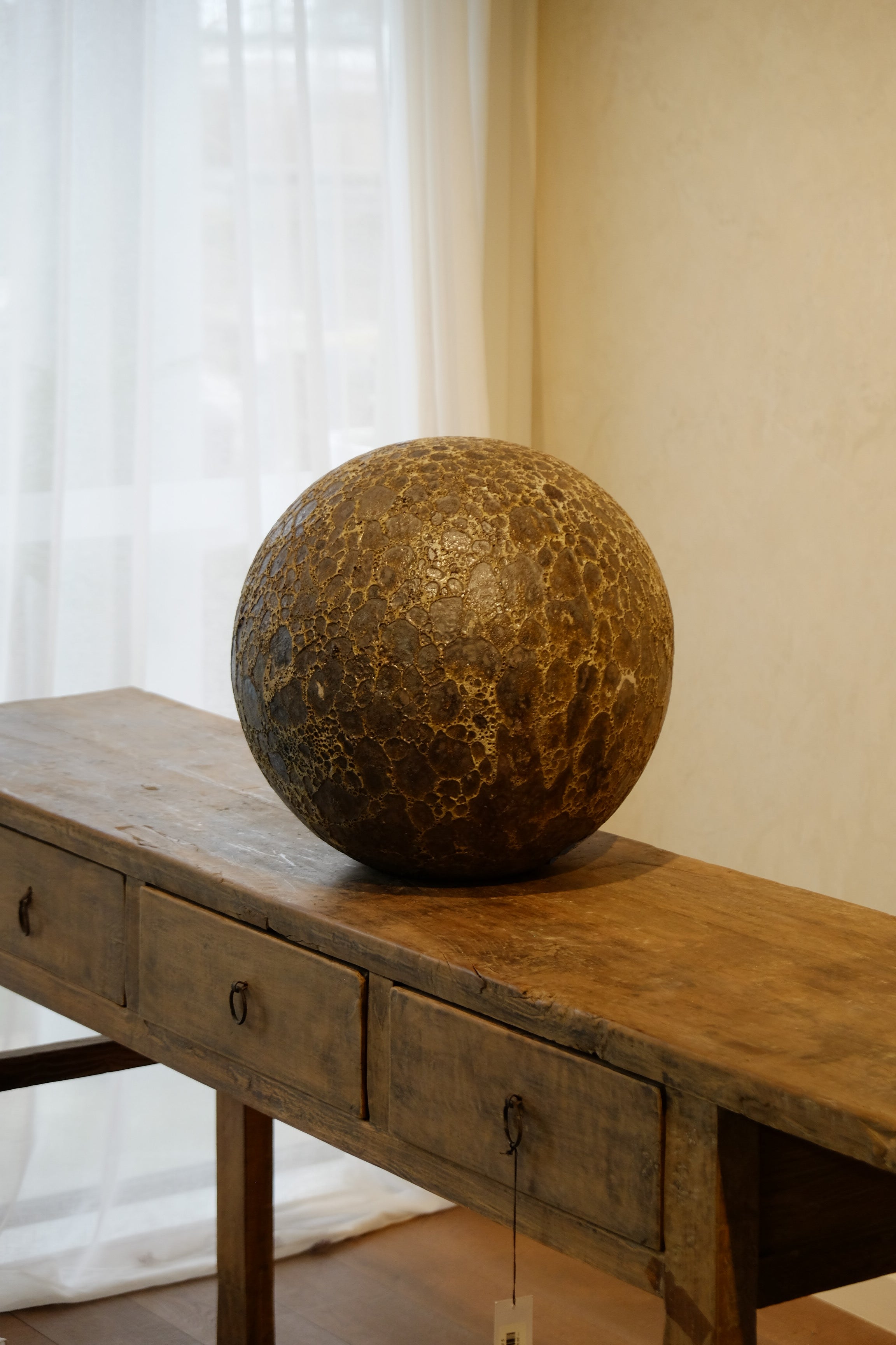 Angkor Sphere – Fossil Grey