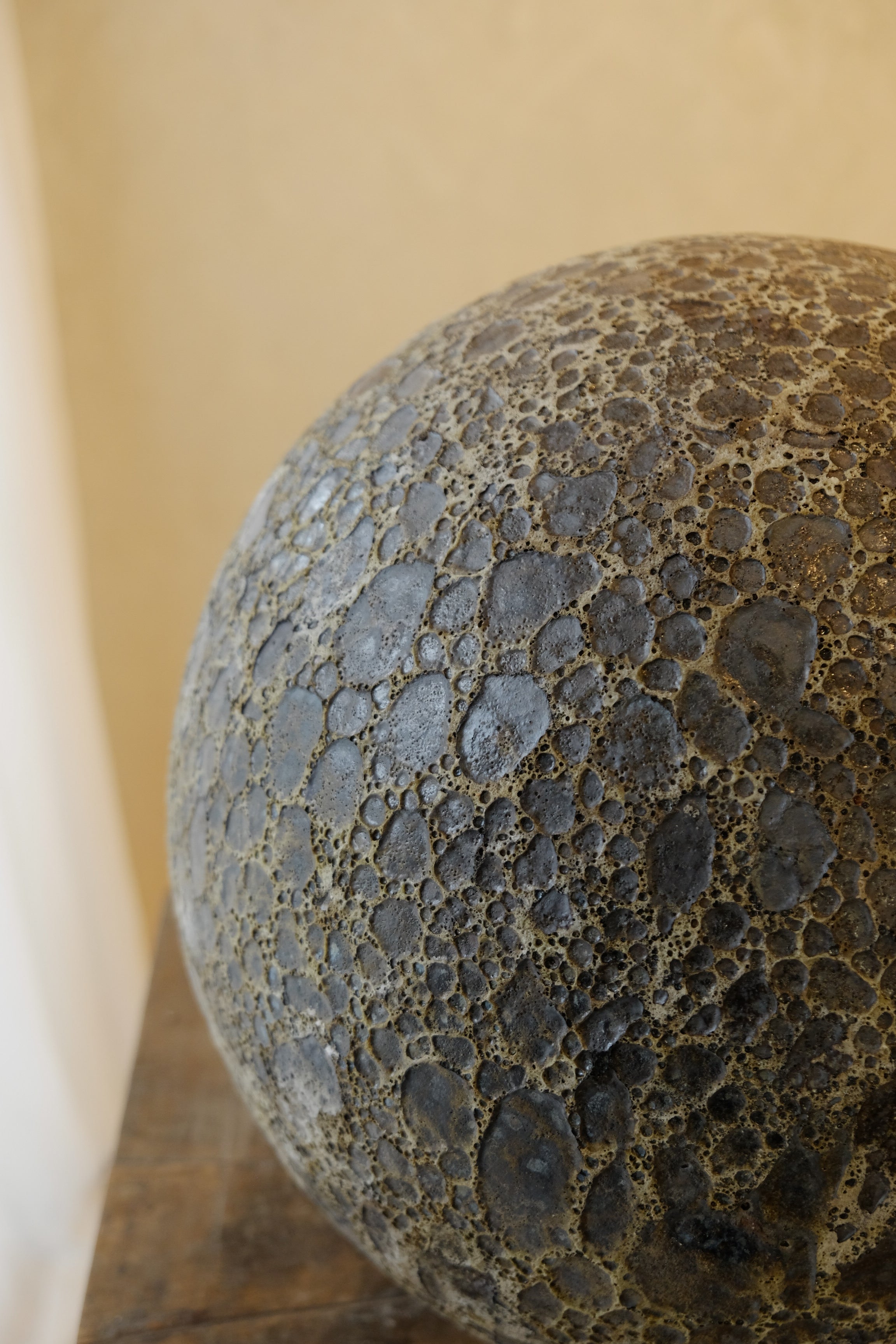 Angkor Sphere – Fossil Grey