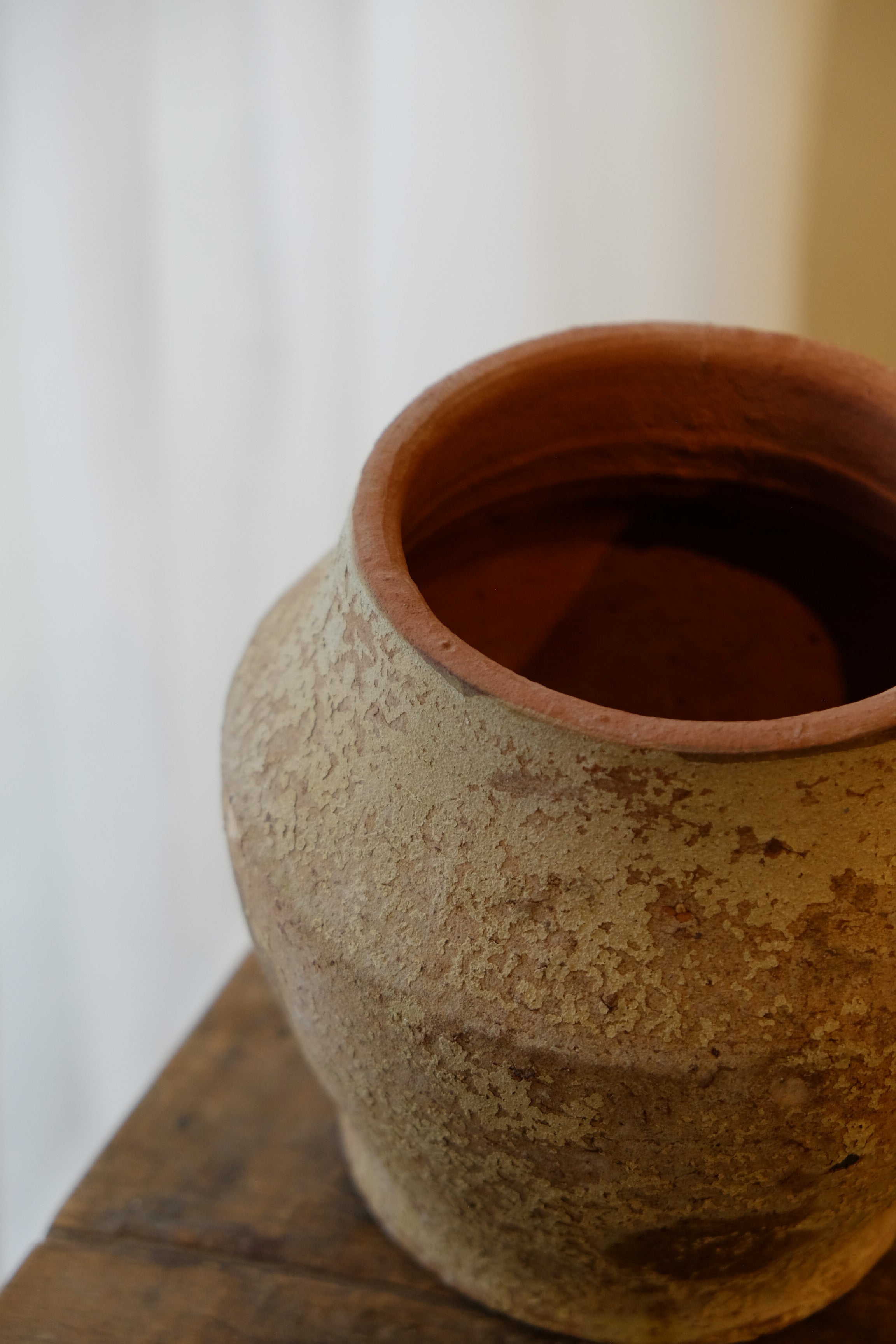 Petro Urn – Vicolo Terra
