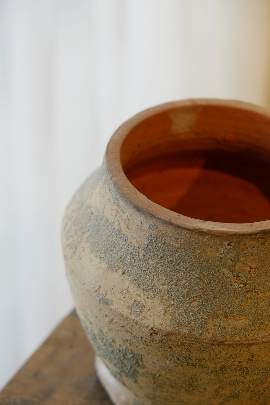 Petro Urn – Vicolo Terra