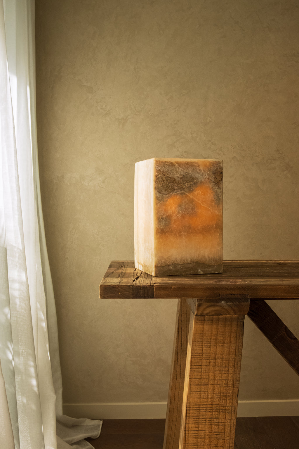 Onyx Square Lamp