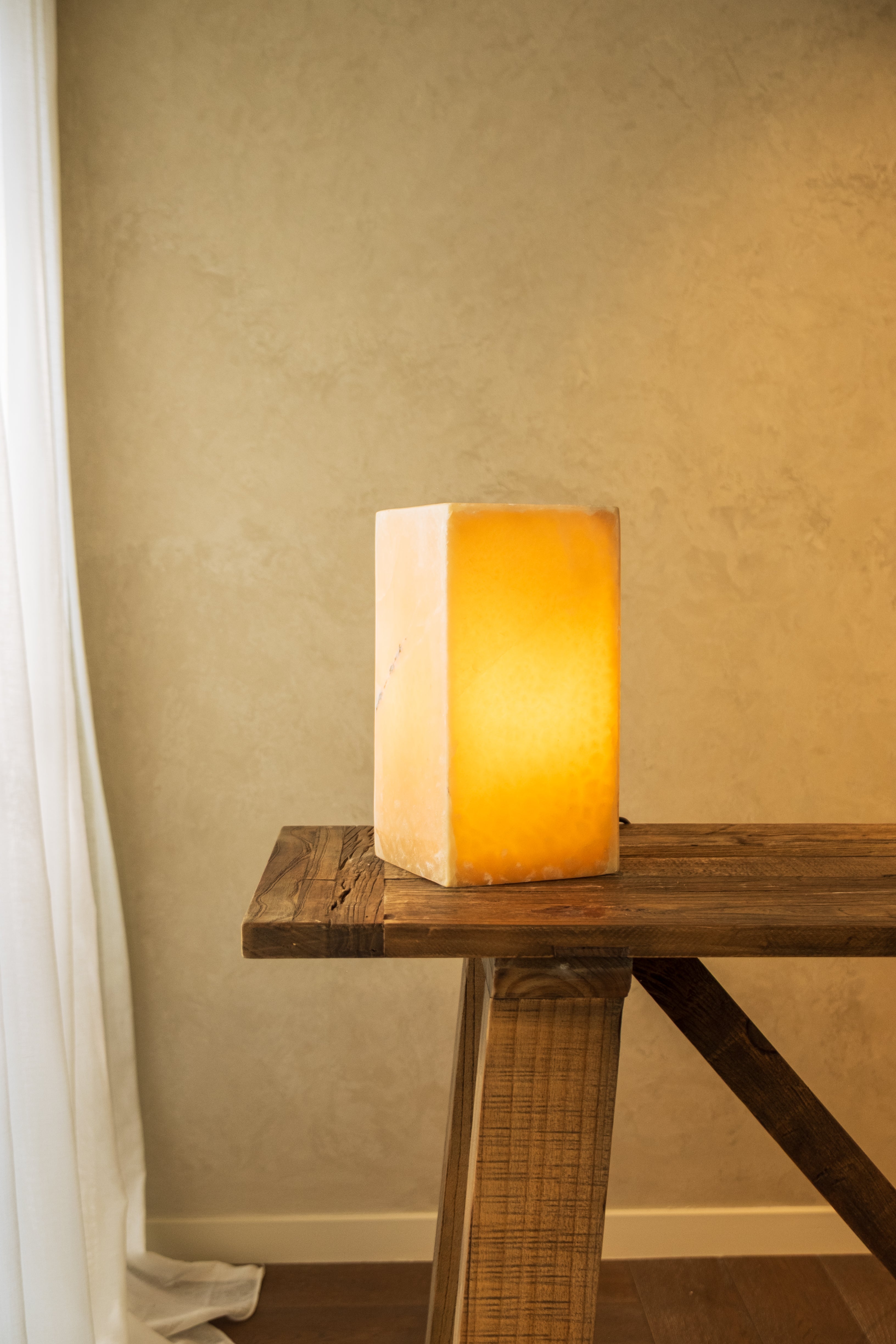 Onyx Square Lamp