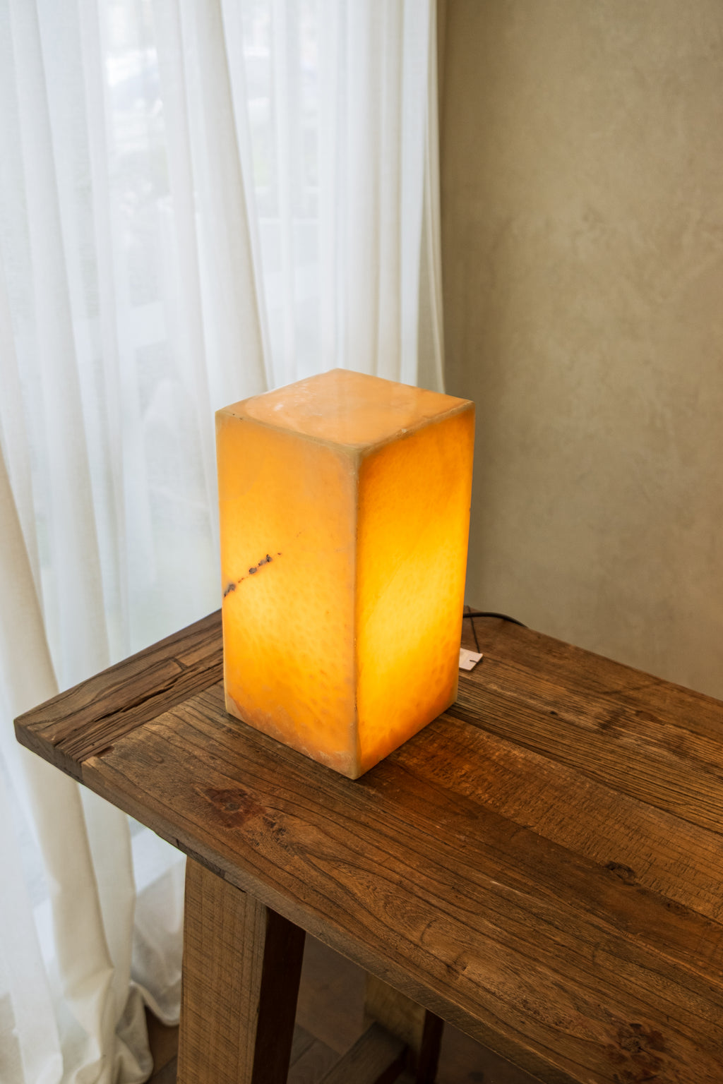 Onyx Square Lamp