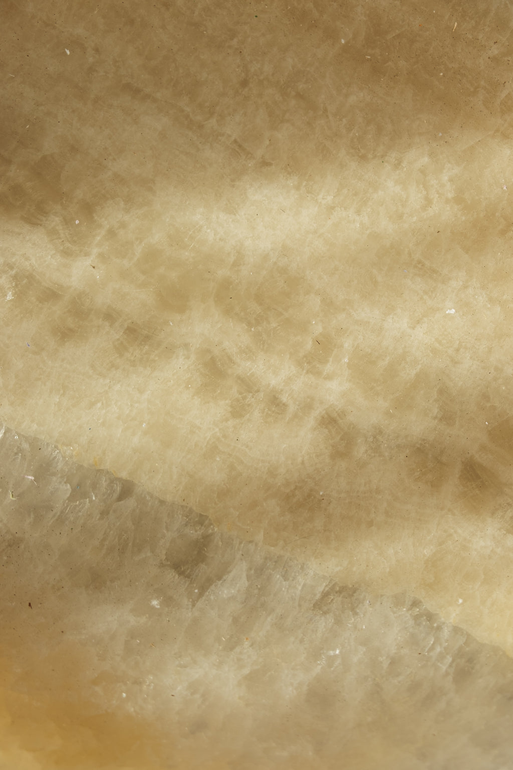 White Onyx Plate – 300 mm