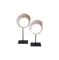 Bracelet Shell on Stand